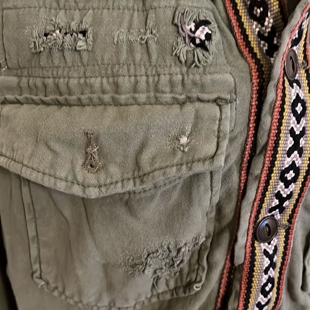 Free People Distressed Green Embroidered Detailing Boho Gray Hoodie Crop Jacket - Picture 7 of 12